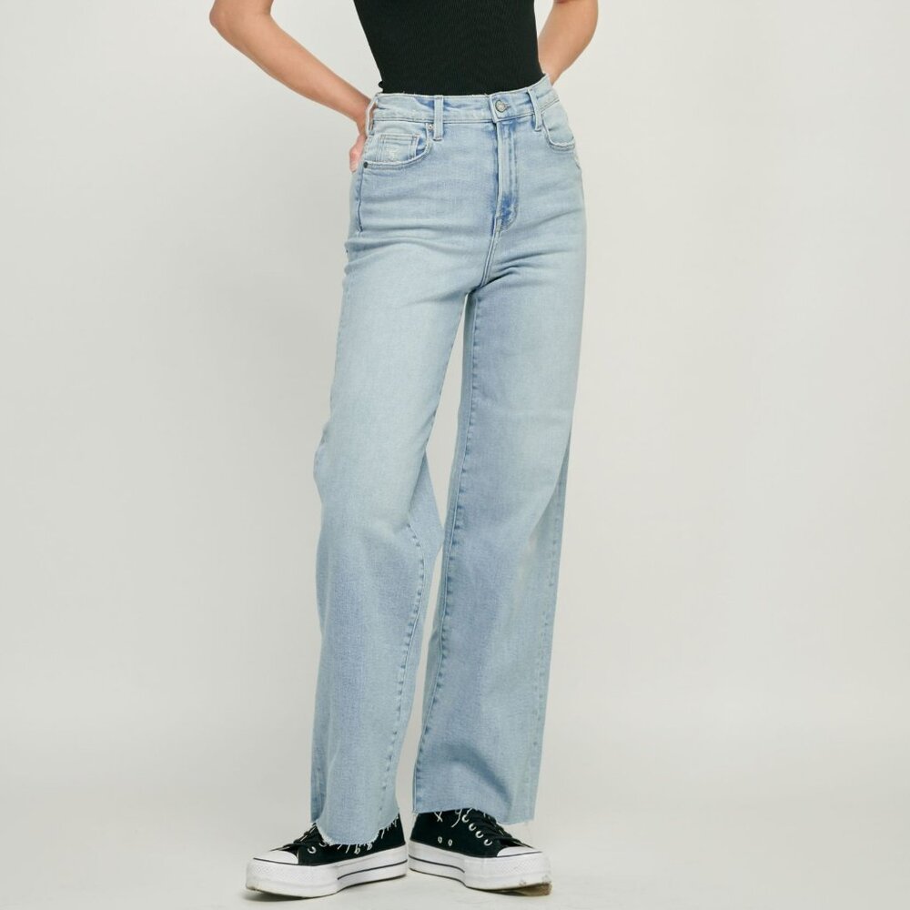 NWT Hidden Logan High Rise Dad Jean 31” Inseam In Light Blue